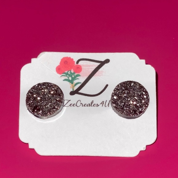 Gunmetal Resin Druzy Stud - Picture 1 of 1
